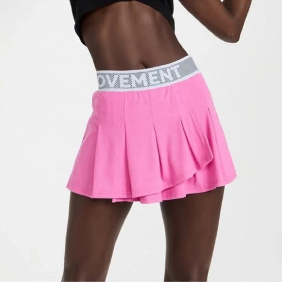 Free People Movement Duo Skort In Fuschia Flirt - Picture 2 of 9